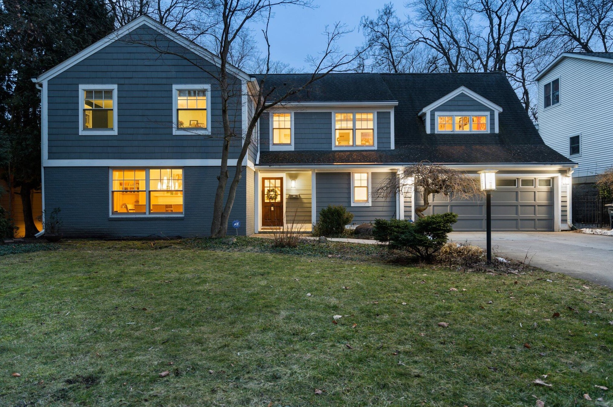 2108 Vinewood Blvd, Ann Arbor, MI 48104-2762