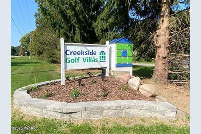 4 Creekside Drive - Photo 1