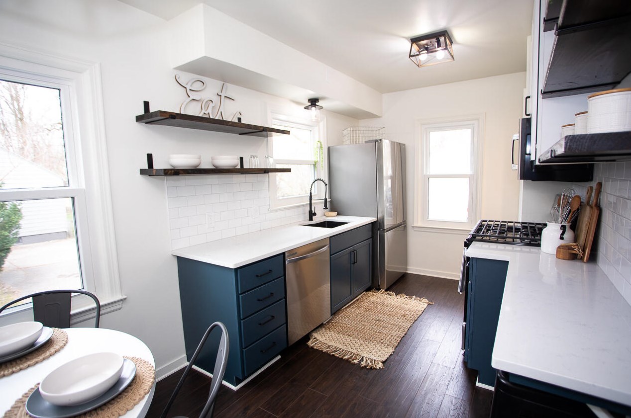 713 Fuller Ave, Grand Rapids MI  49503-1917 exterior