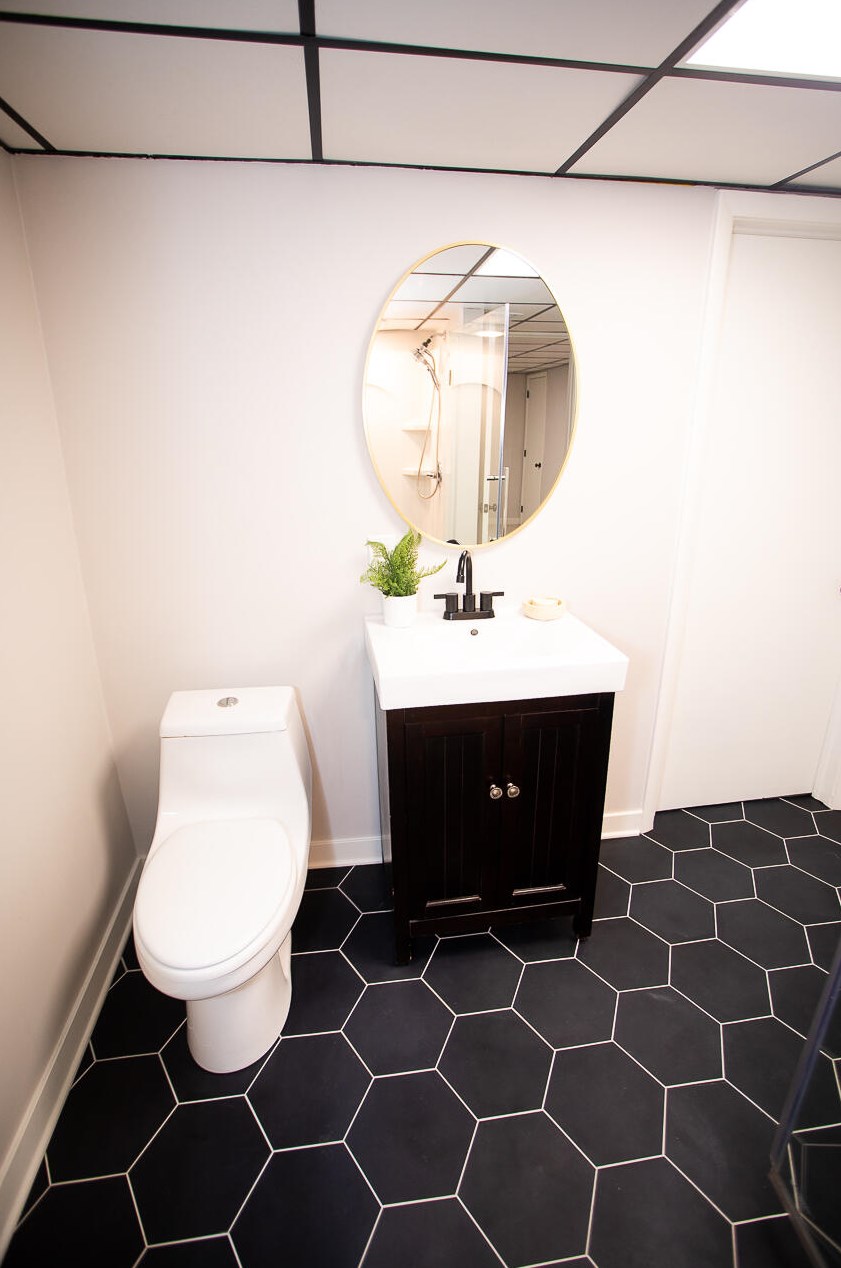 713 Fuller Ave, Grand Rapids MI  49503-1917 exterior