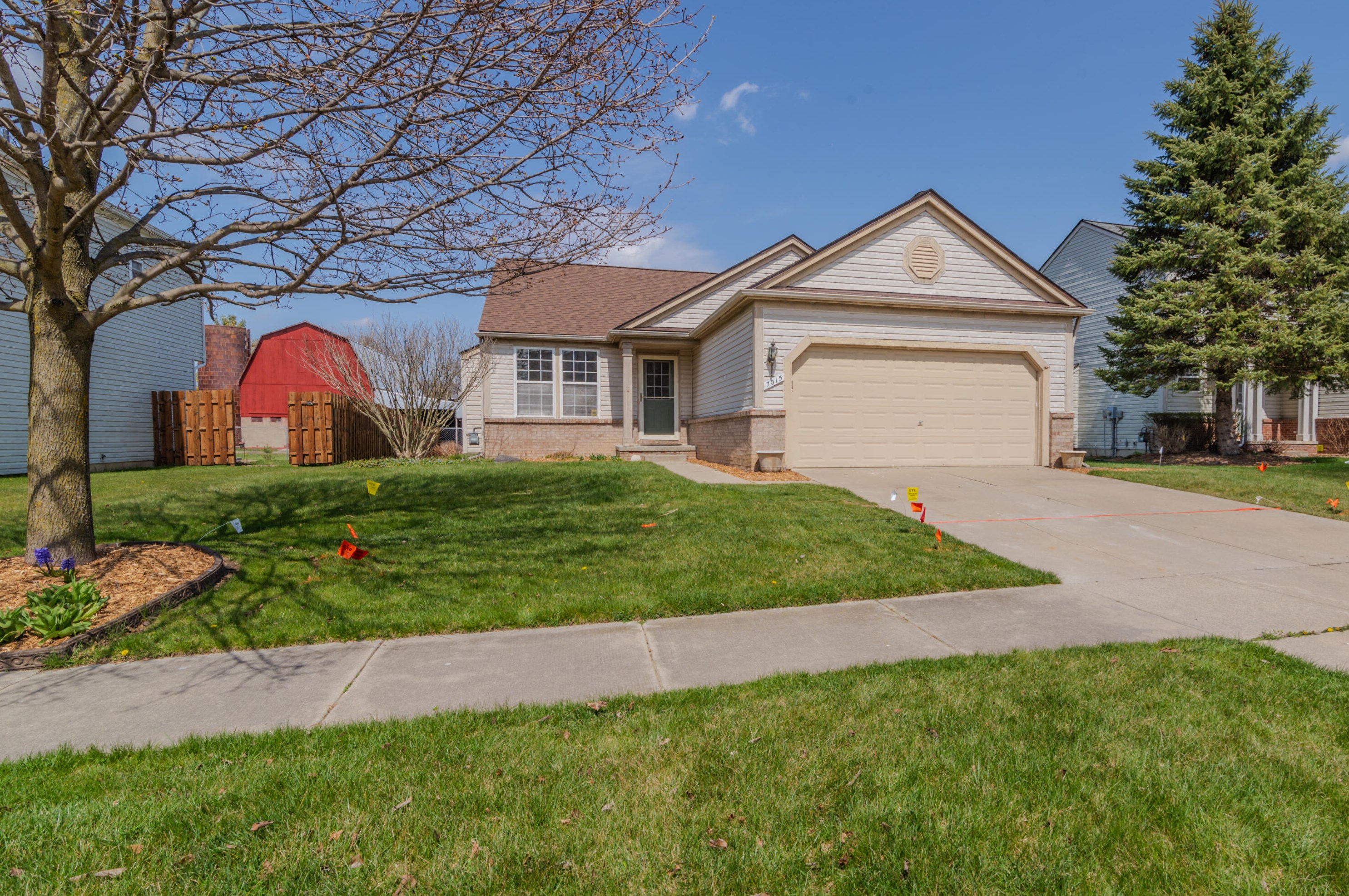 7015 Crest Dr, Ypsilanti, MI 48197-3081