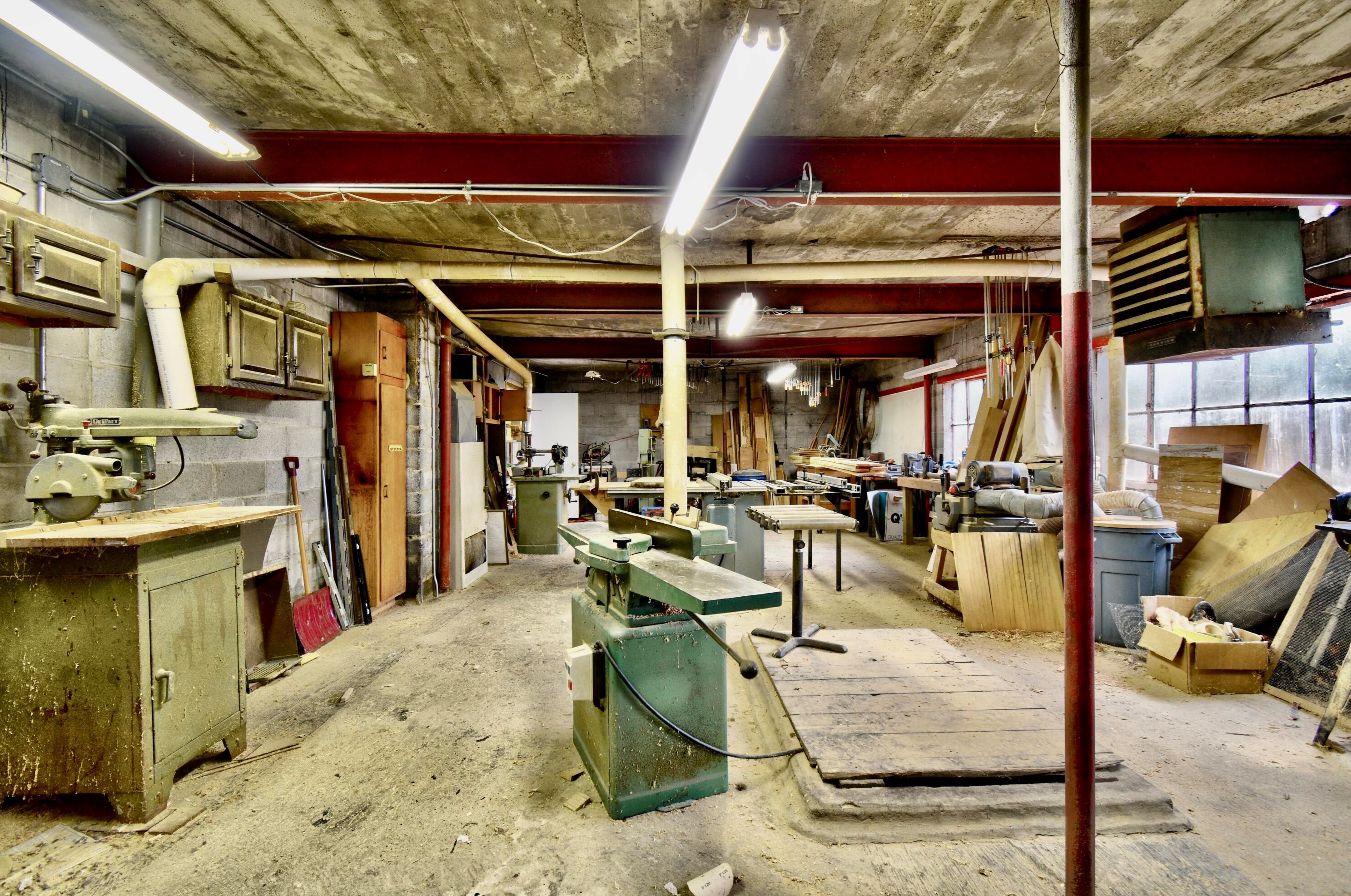 3290 Van Deusen Rd, Harrison MI 48625-9242 exterior