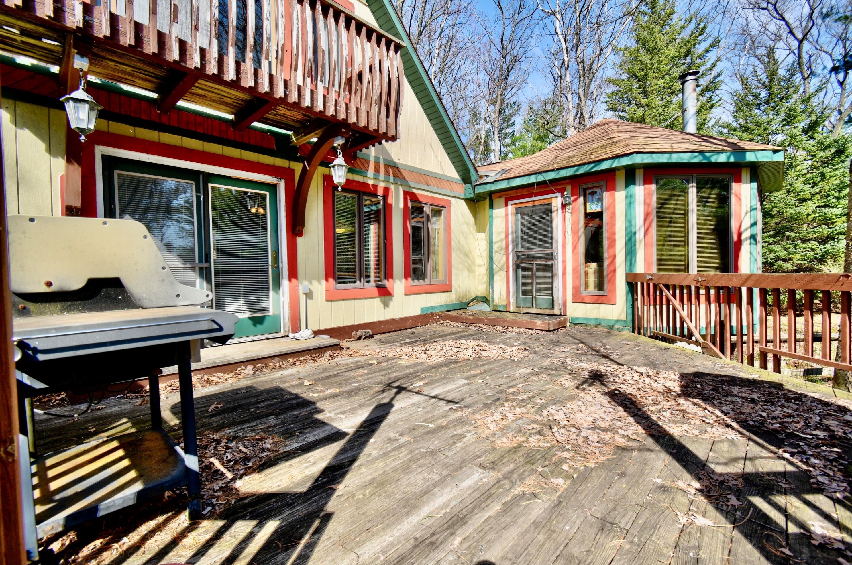 3290 Van Deusen Rd, Harrison MI 48625-9242 exterior