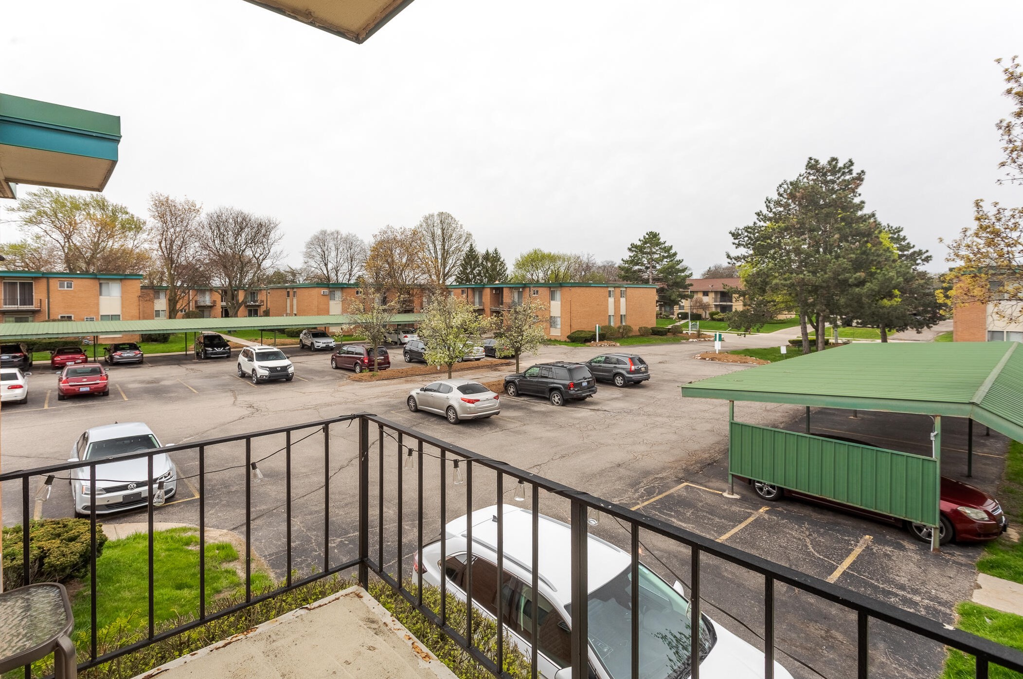 1942 Axtell Dr, Troy MI  48084-4420 exterior