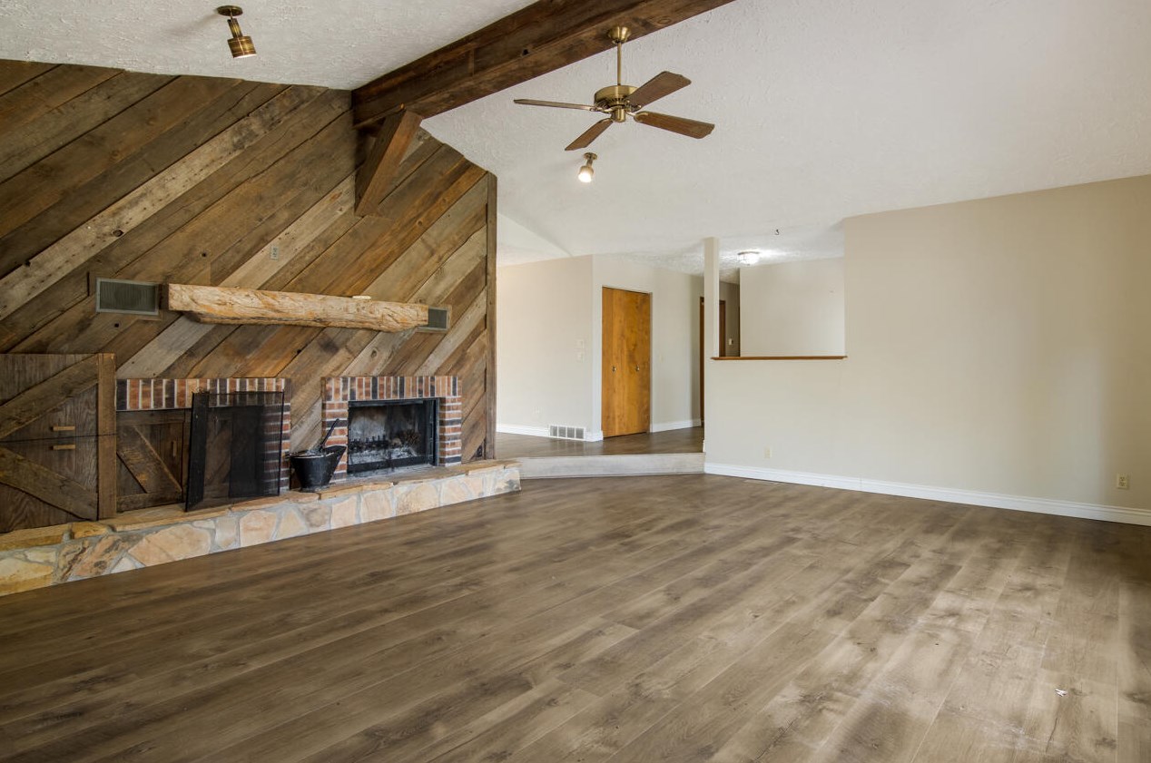 1039 W Long Lake Rd, Traverse City, MI 49685