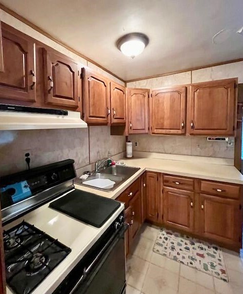 2058 Montie Rd, Lincoln Park, MI 48146-1232