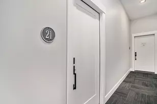 310 Washington Ave, Grand Haven, MI 49417 - Photo 4