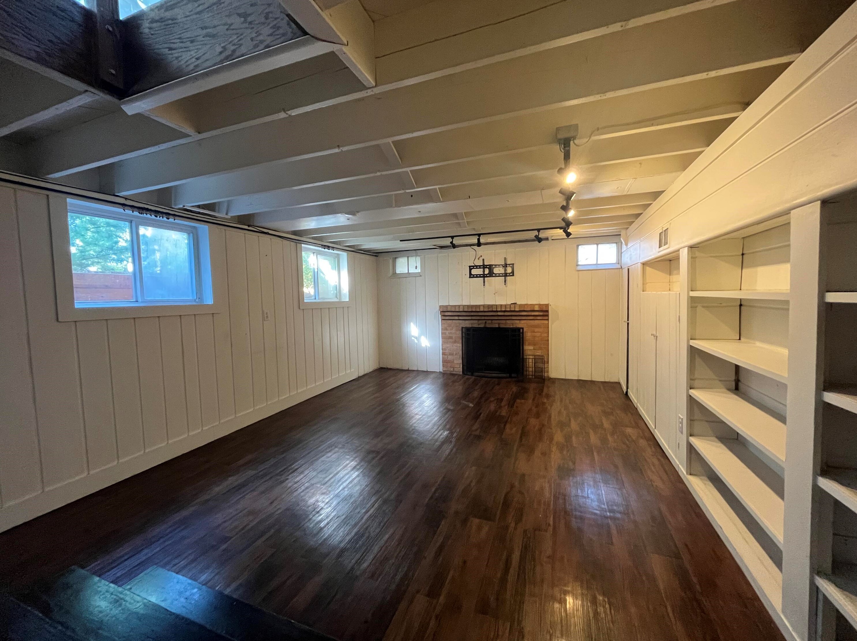 1706 Boston St, Grand Rapids MI 49506-4461 exterior