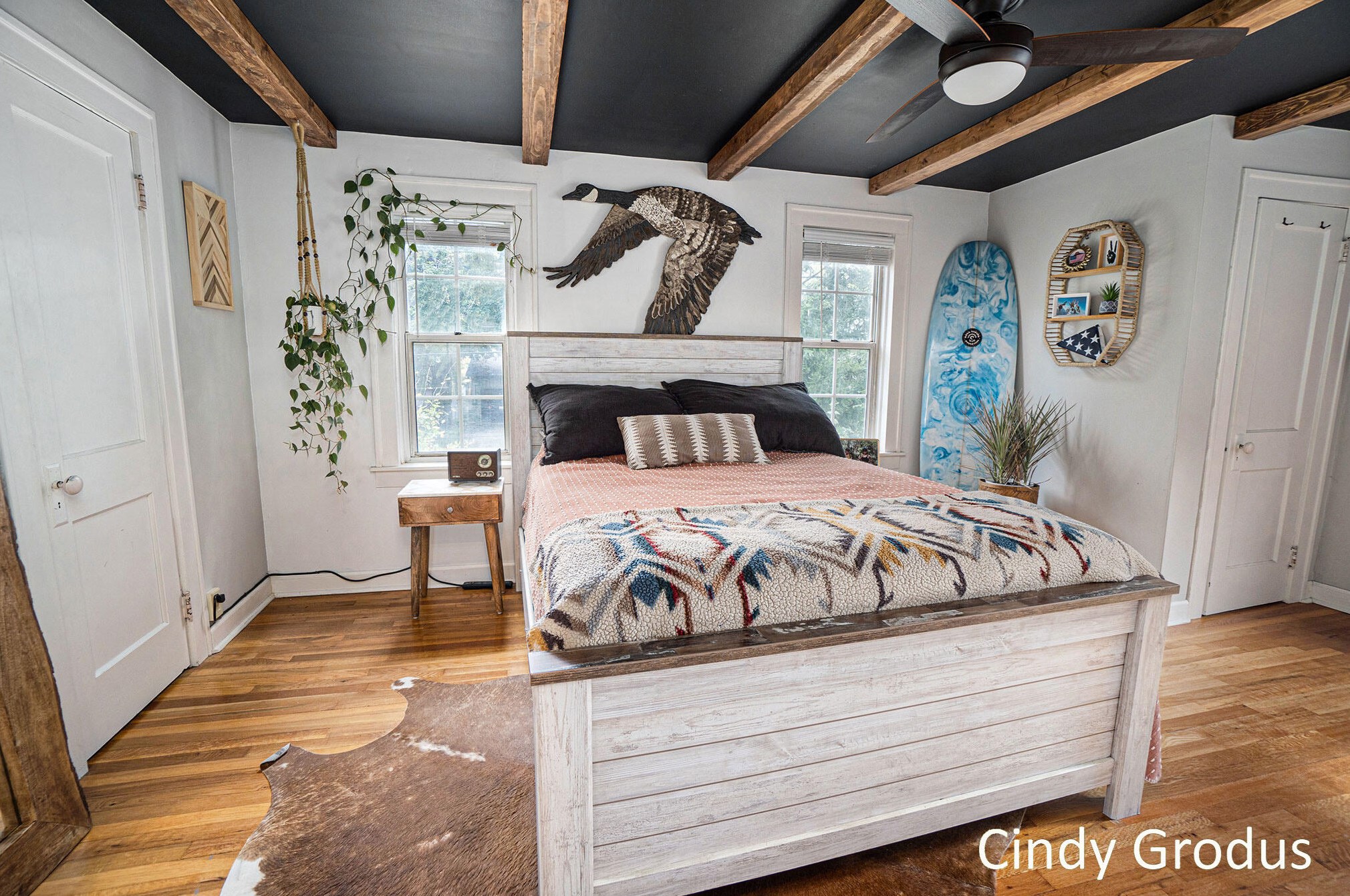 3323 Paris Ave, Grand Rapids MI 49507-2633 exterior