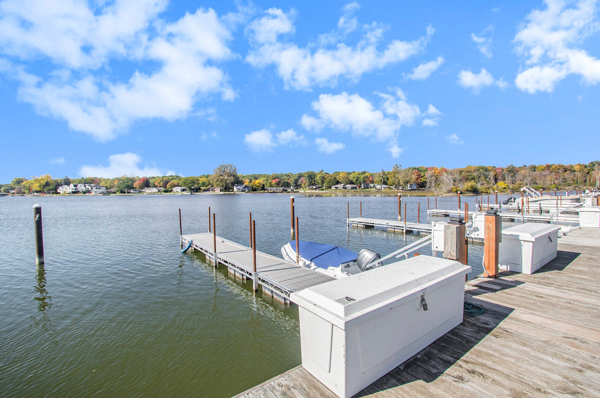 18047 Hammond Bay St, Spring Lake, MI 49456