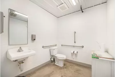 57332 N Main Street, Three Rivers, MI 49093 - Photo 8