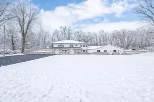 4946 Page Ave, Michigan Center, MI 49254 - Photo 1