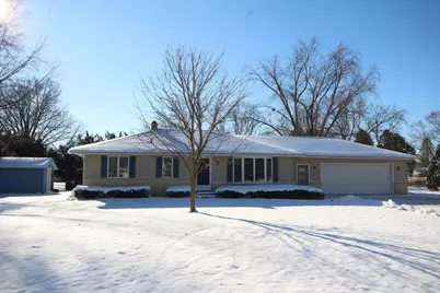 5380 Plantation Avenue, Vicksburg, MI 49097 - Photo 1