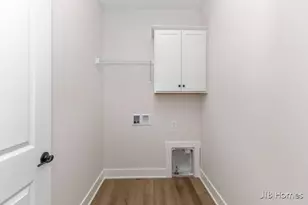 5561 Canal Ave SW, Wyoming, MI 49418 - Photo 16