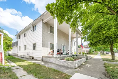 117 S Warren Avenue, Big Rapids, MI 49307 - Photo 2