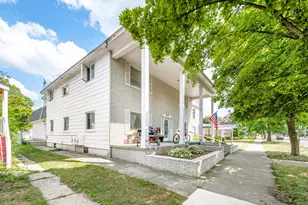 117 S Warren Ave, Big Rapids, MI 49307 - Photo 2