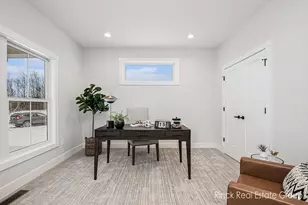 8422 Ravinewood Dr, Jenison, MI 49428 - Photo 34