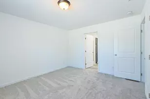 1949 Summerset Dr, Muskegon, MI 49442 - Photo 12