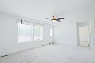 1949 Summerset Dr, Muskegon, MI 49442 - Photo 10