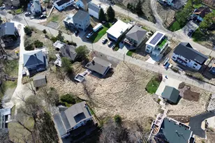 134 Prospect St, Grand Haven, MI 49417 - Photo 1