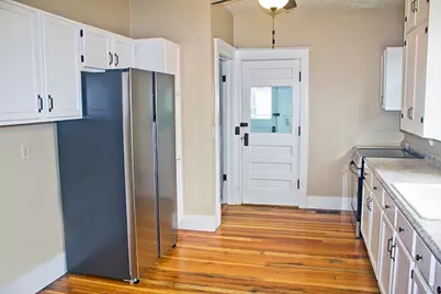 307 New York Avenue, Dowagiac, MI 49047 - Photo 4