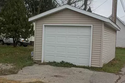 307 New York Avenue, Dowagiac, MI 49047 - Photo 16