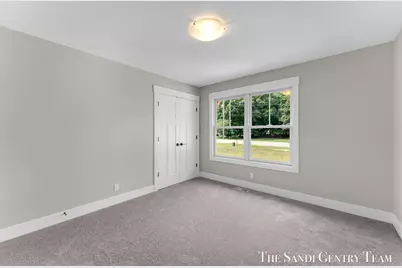 5128 Henry Street, Norton Shores, MI 49441 - Photo 20