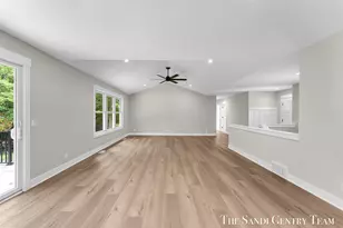 5128 Henry St, Norton Shores, MI 49441 - Photo 10