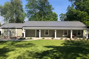30 E Montgomery St, Hillsdale, MI 49242 - Photo 2
