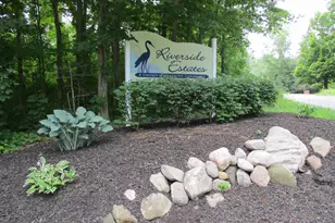 6236 Arrowhead Dr, Fennville, MI 49408 - Photo 2