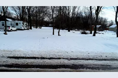 5631 Mt Vernon Avenue, Portage, MI 49024 - Photo 2