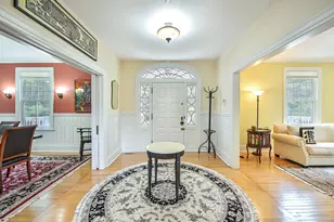 805 Oxford Rd, Ann Arbor, MI 48104 - Photo 2