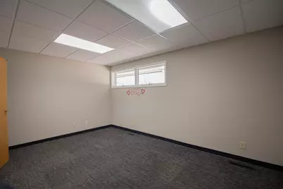 4625 Beckley Road #100 B, Battle Creek, MI 49015 - Photo 6