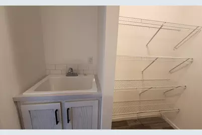 884 Ottawa Court #7, Charlotte, MI 48813 - Photo 10