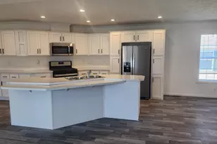 884 Ottawa Ct, Charlotte, MI 48813 - Photo 8