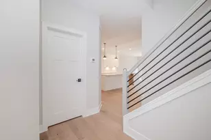 1303 Gallery Pointe Dr, Saline, MI 48176 - Photo 2