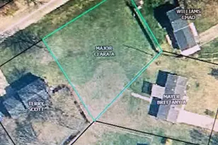 34173 Vauxhill Dr, Paw Paw, MI 49079 - Photo 1