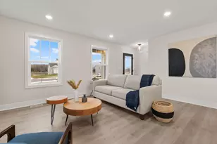 10725 Melanie Dr, Allendale, MI 49401 - Photo 6