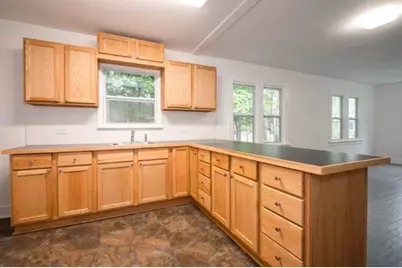 710 Buss Avenue, Benton Harbor, MI 49022 - Photo 4