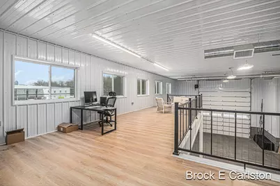 1054 W Sherman Boulevard #102, Muskegon, MI 49441 - Photo 32