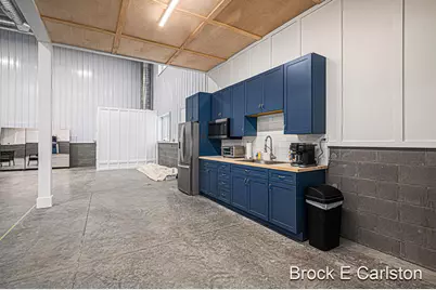 1054 W Sherman Boulevard #105, Muskegon, MI 49441 - Photo 18