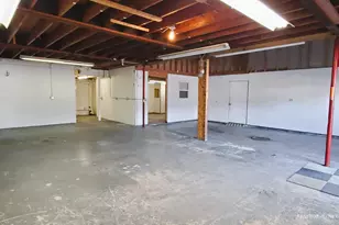 1612 Diamond Ave NE, Grand Rapids, MI 49505 - Photo 6