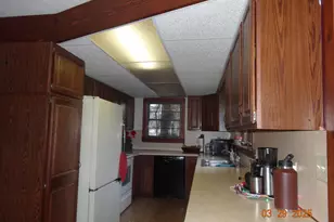 640 S Oak Ave, White Cloud, MI 49349 - Photo 8