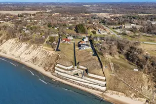 651 Sul Lago S, Benton Harbor, MI 49022 - Photo 68