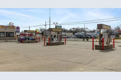 1025 W Michigan Avenue, Three Rivers, MI 49093 - Photo 12