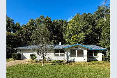 32286 Center Street, Dowagiac, MI 49047 - Photo 1