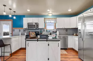 12185 Irish Rd, Otisville, MI 48463 - Photo 6