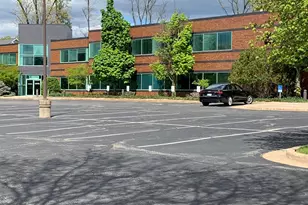 5211 Cascade Rd SE, Grand Rapids, MI 49546 - Photo 2