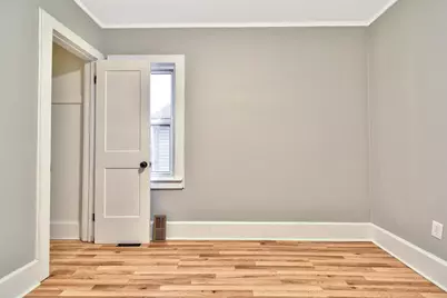 345 E Goulson Avenue, Hazel Park, MI 48030 - Photo 6