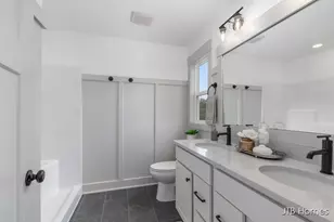 8284 Kettle Oak Dr, Alto, MI 49302 - Photo 16